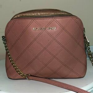 Micheal Kors Crossbody Rose Gold purse